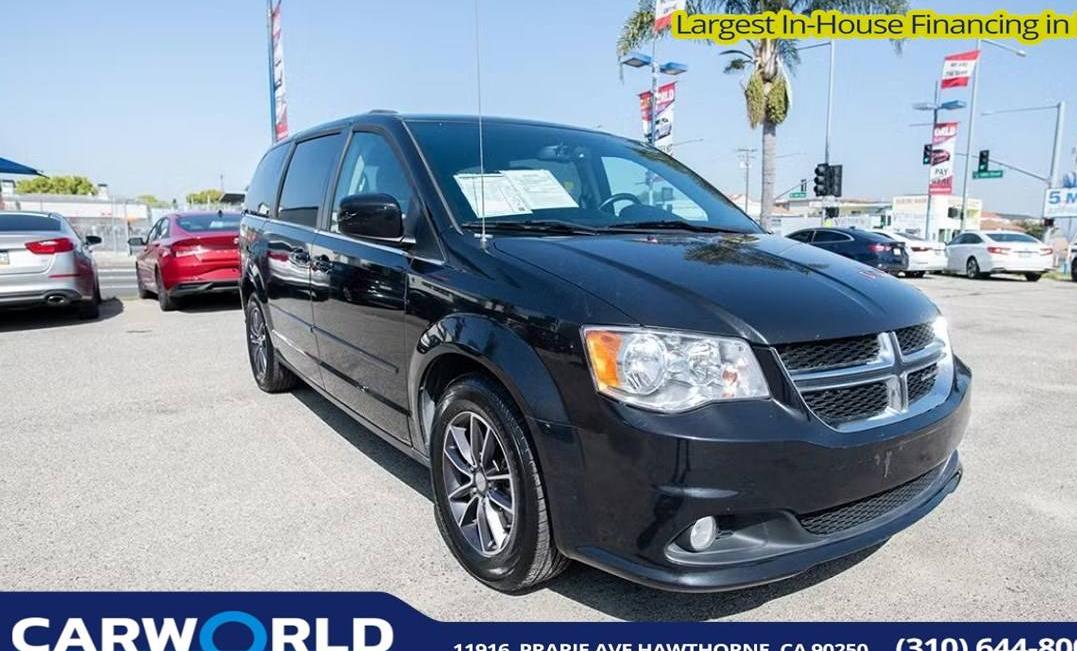 DODGE GRAND CARAVAN 2017 2C4RDGCG9HR866083 image